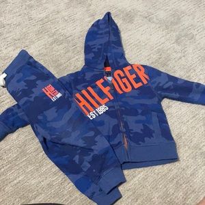 Tommy Hilfiger size 3T set. Blue / great condition